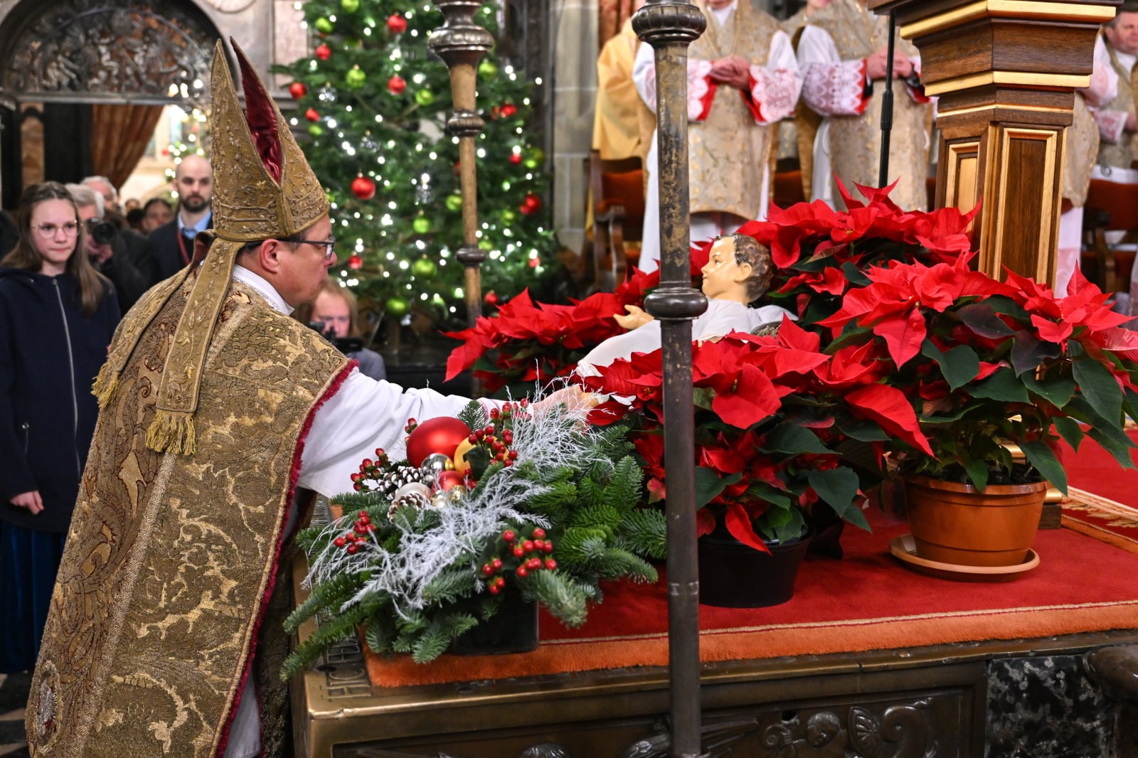 Co podkreślali podczas pasterek polscy biskupi? [SYNTEZA]