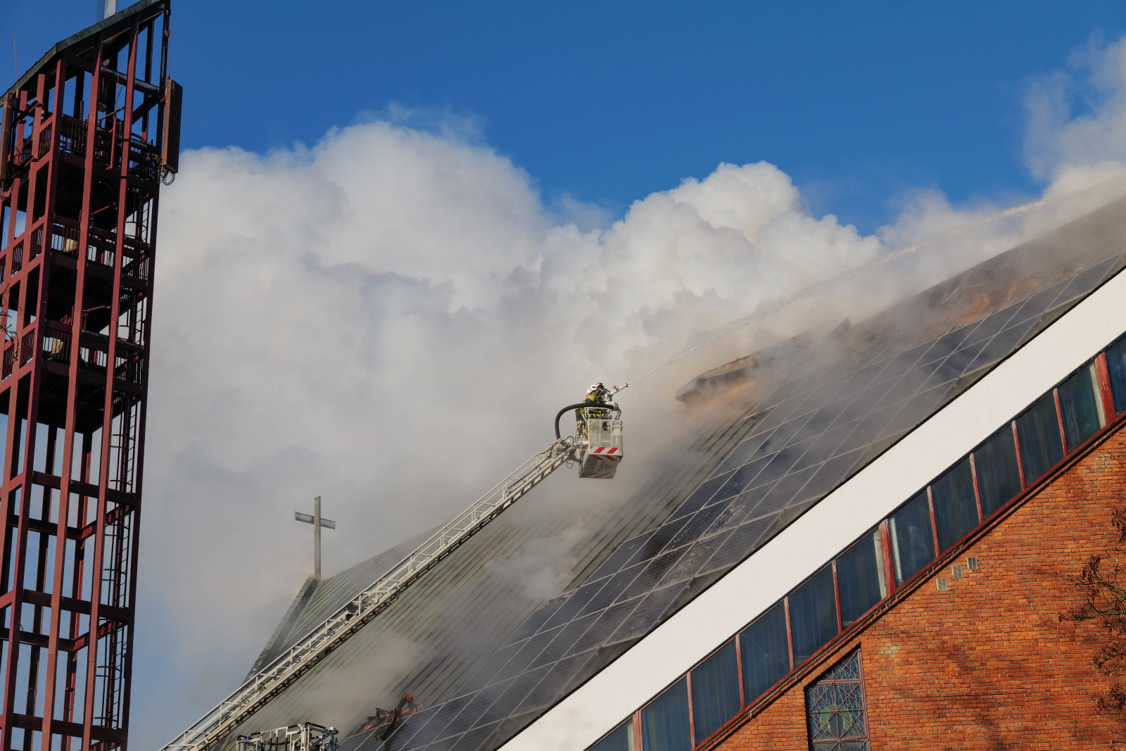 Lublin: Komunikat abp. Stanisława Budzika w związku z pożarem kościoła