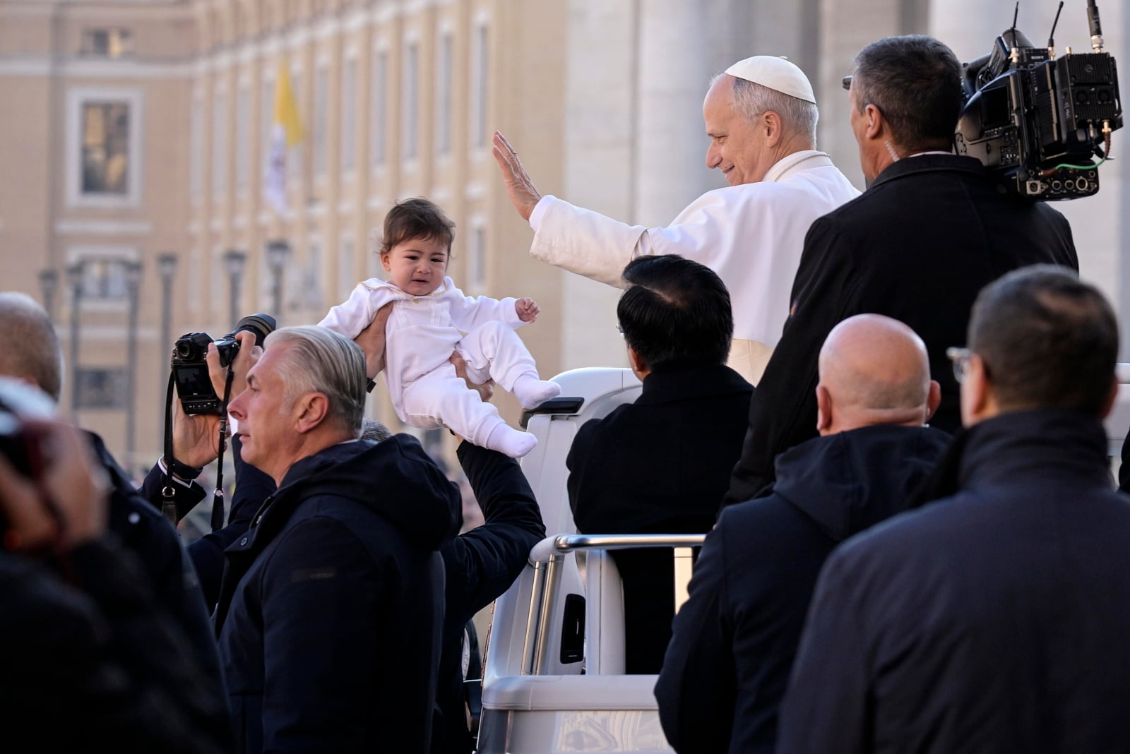 Leon XIV: zmartwychwstanie może rozjaśnić tajemnicę śmierci