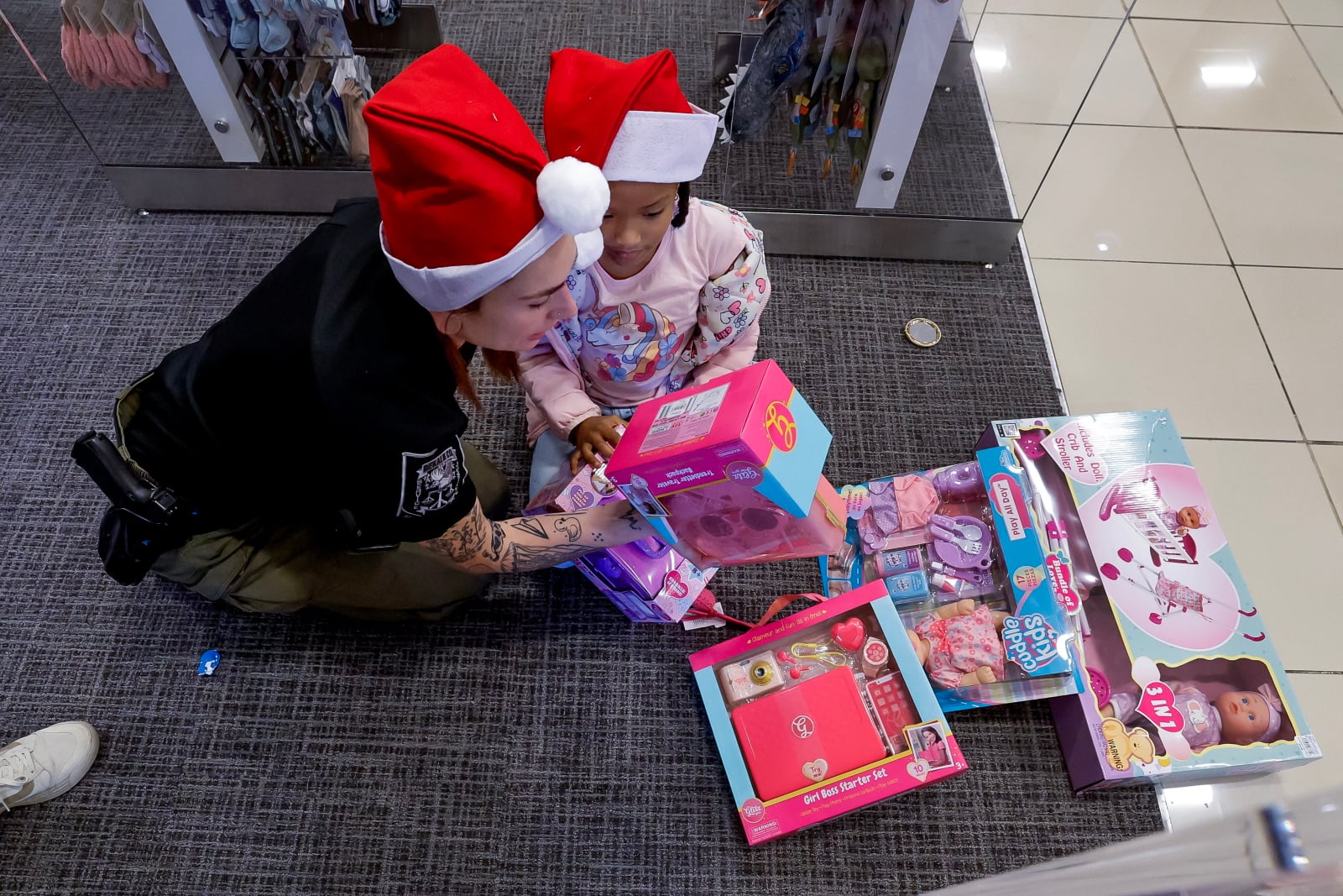 Niemal 2 tys. prezentów pod Wirtualną Choinką
