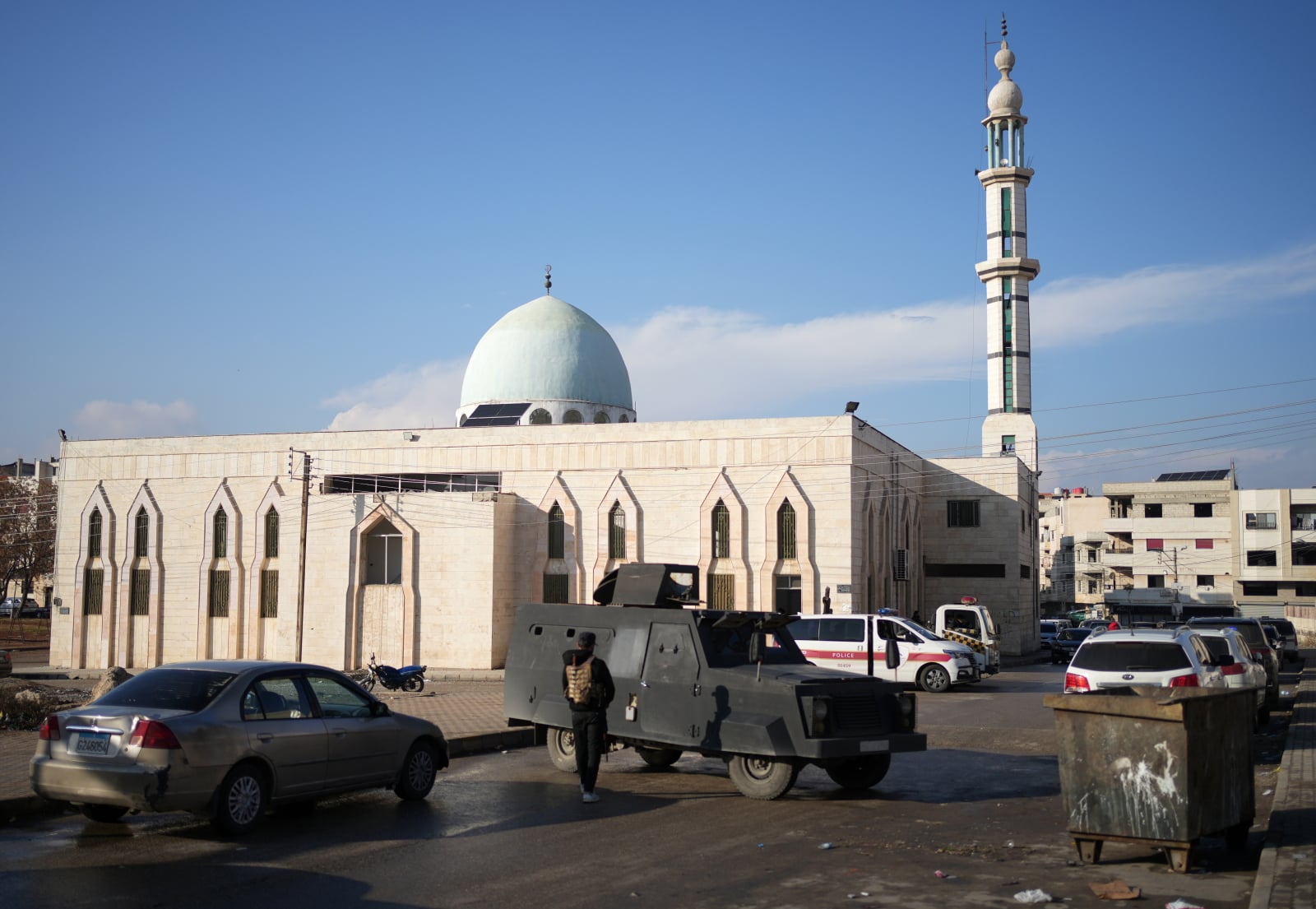 Syria: osiem osób nie żyje, blisko 30 rannych w zamachu na meczet alawitów w Homs