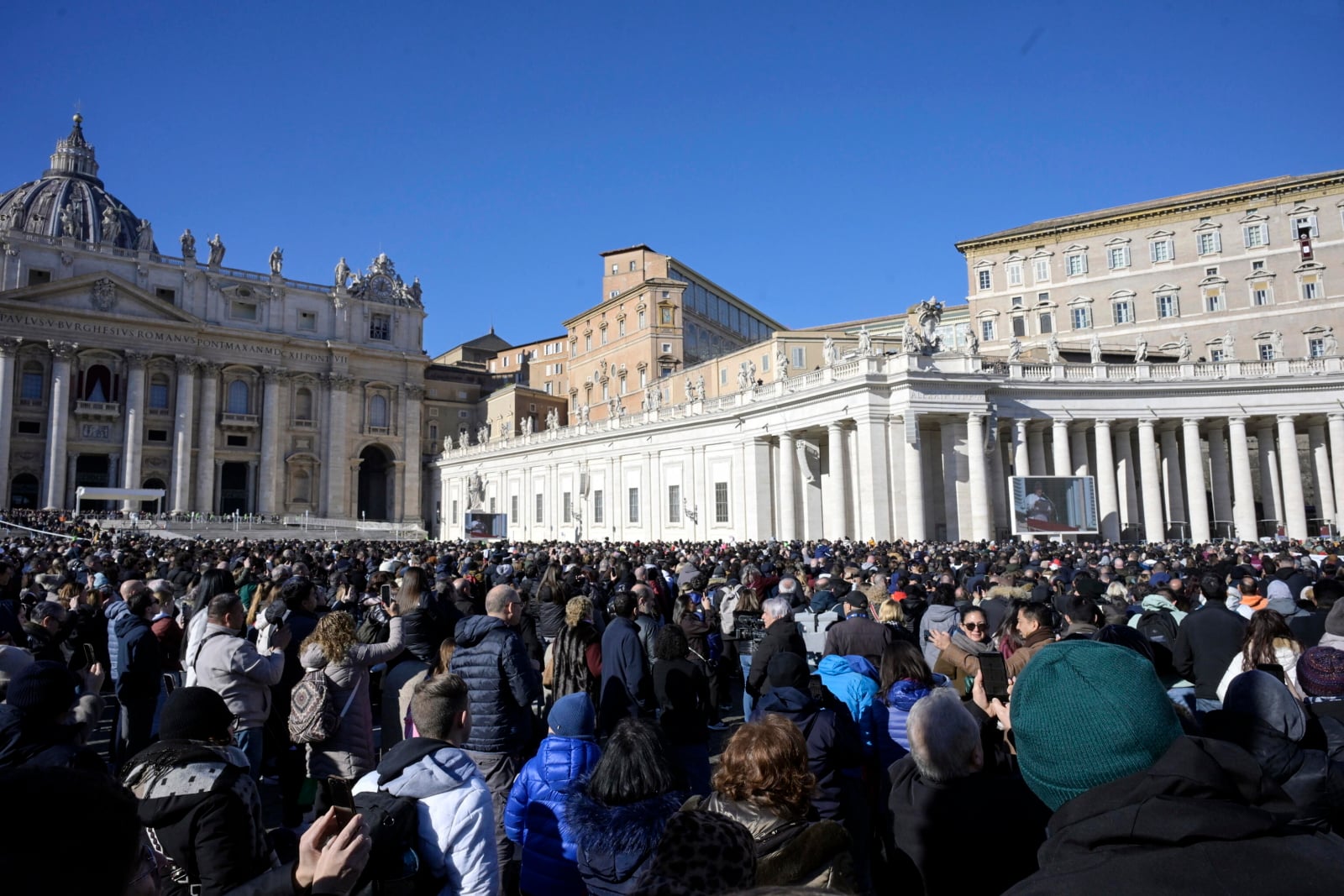 Ponad 3 mln osób wzięło udział w papieskich audiencjach i watykańskich uroczystościach