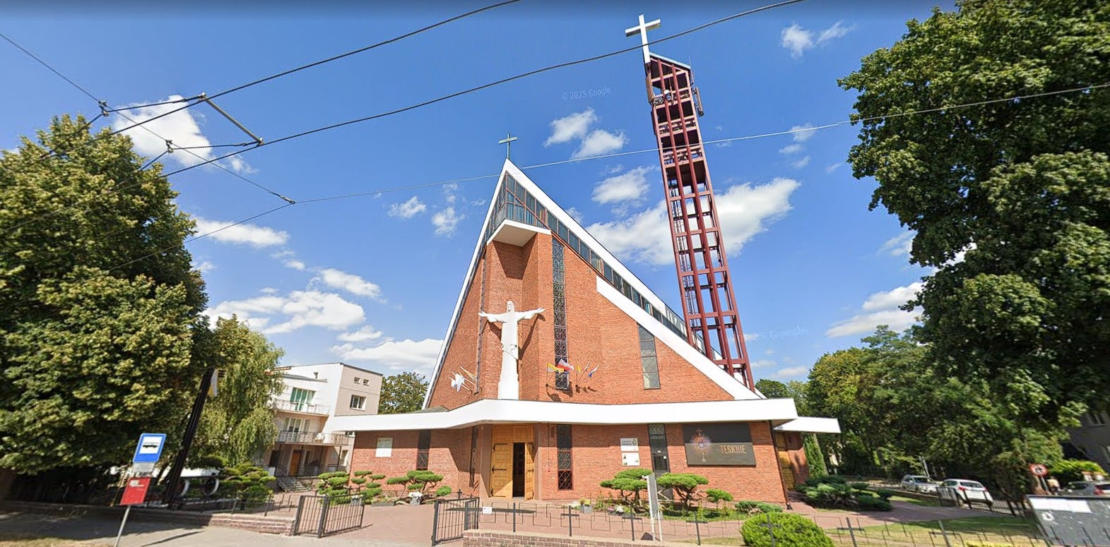 Lublin: po pożarze dachu kościół przy ul. Kunickiego grozi zawaleniem