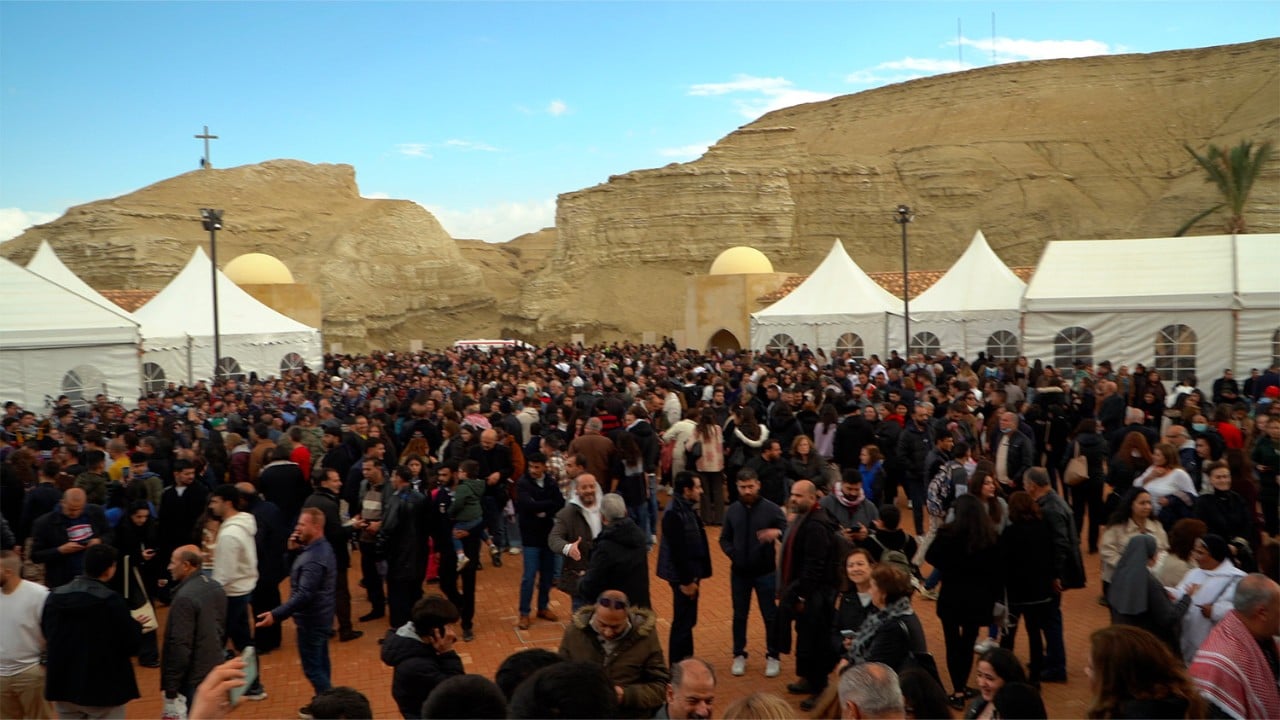 Tysiące chrześcijan w miejscu Chrztu Jezusa modliły się o pokój