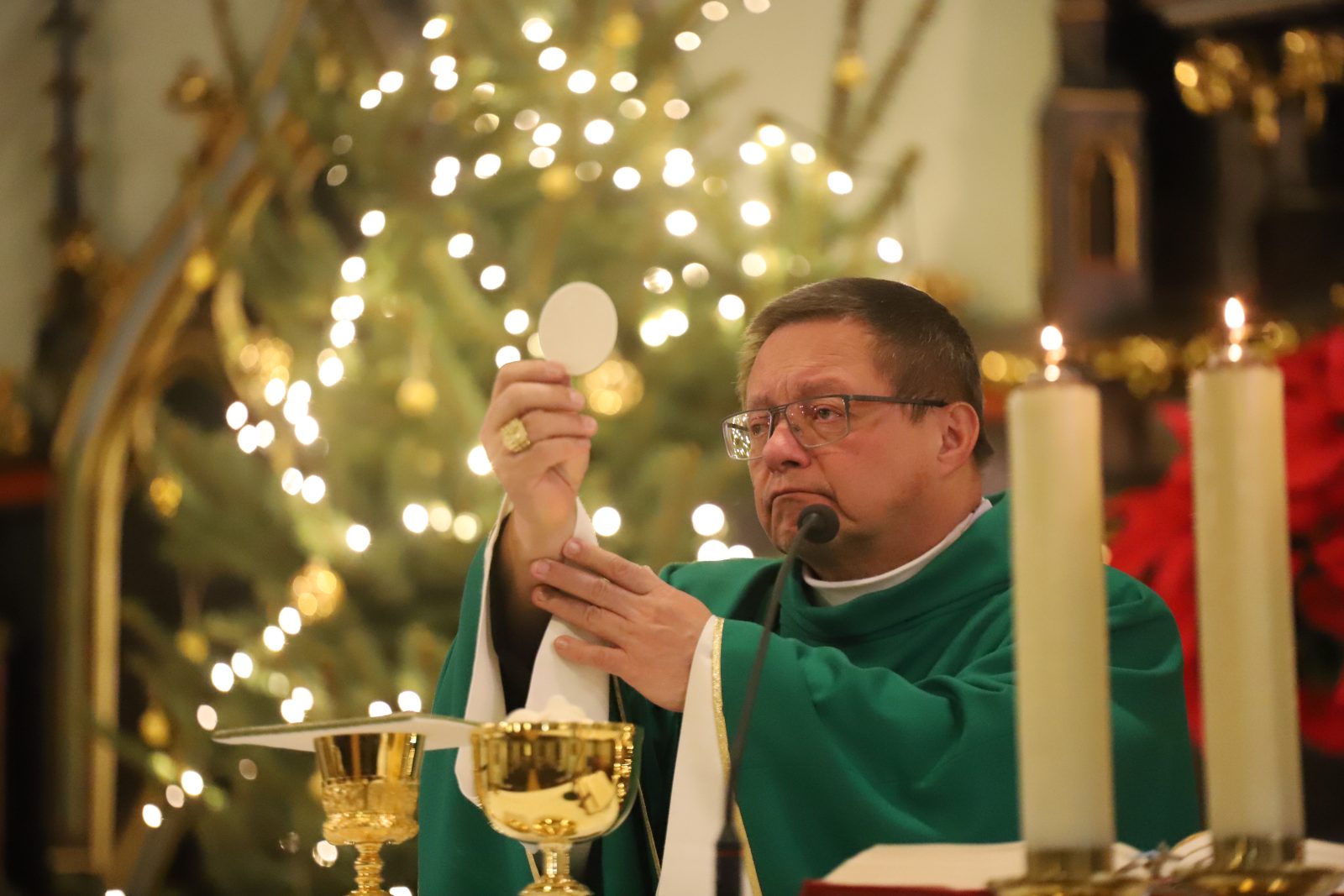 Kard. Grzegorz Ryś: szpital jest zawsze miejscem, które ma prawo oczekiwać obecności od Kościoła