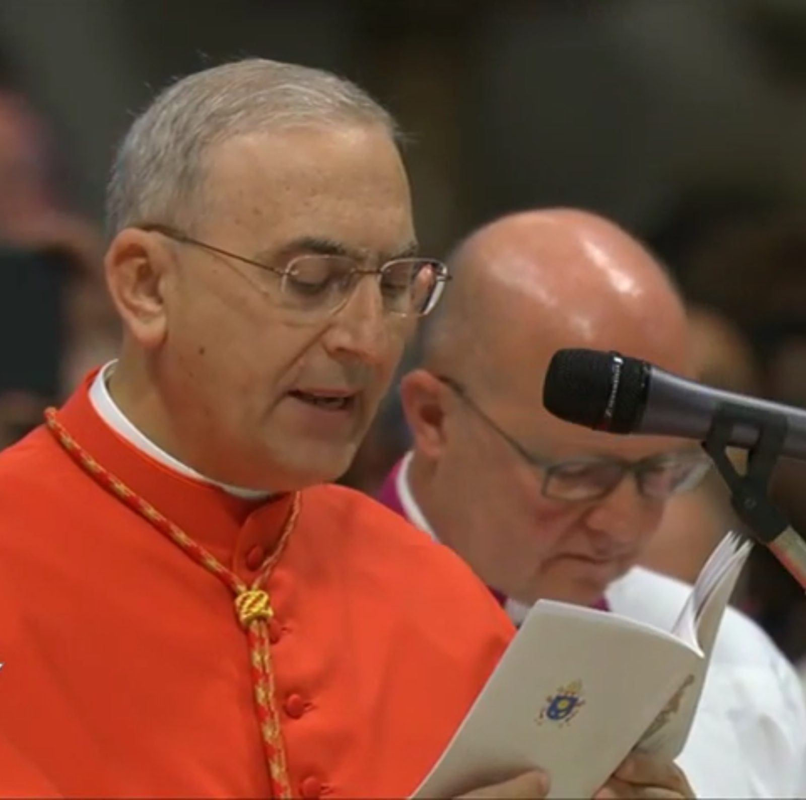 Watykan: liczba kardynałów elektorów spadnie do 122