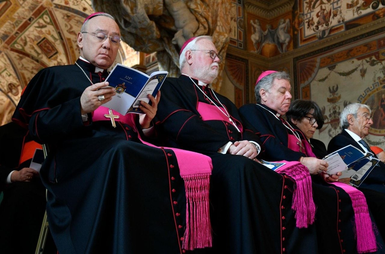 Kard. Parolin: dyplomacja ma proponować rozwiązania dla pokoju