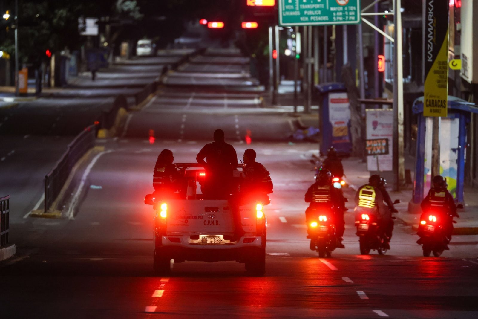 USA przeprowadziły atak na Wenezuelę, obalając Maduro [SYNTEZA]