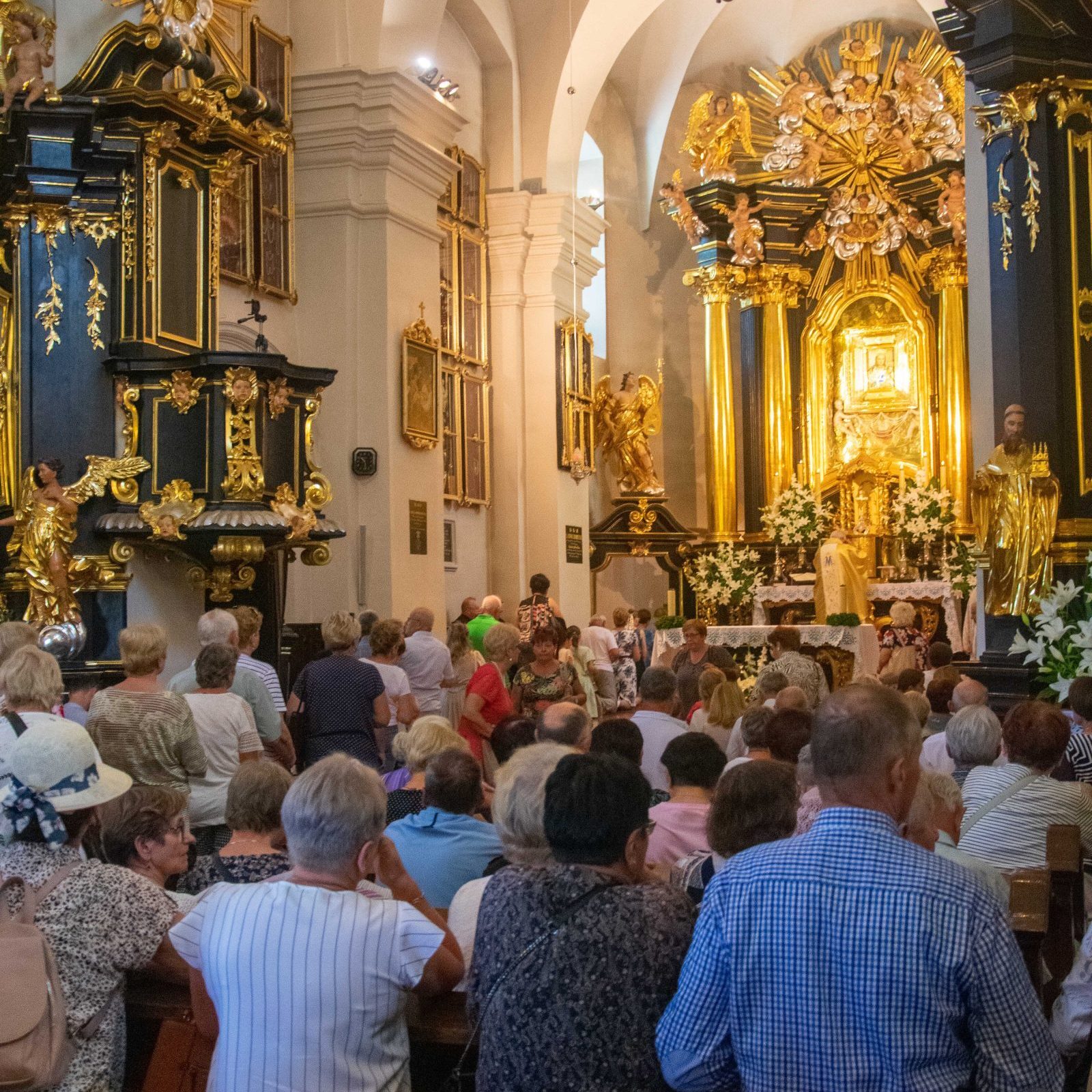 Cudowny Obraz Matki Bożej Tuchowskiej przekazany do renowacji