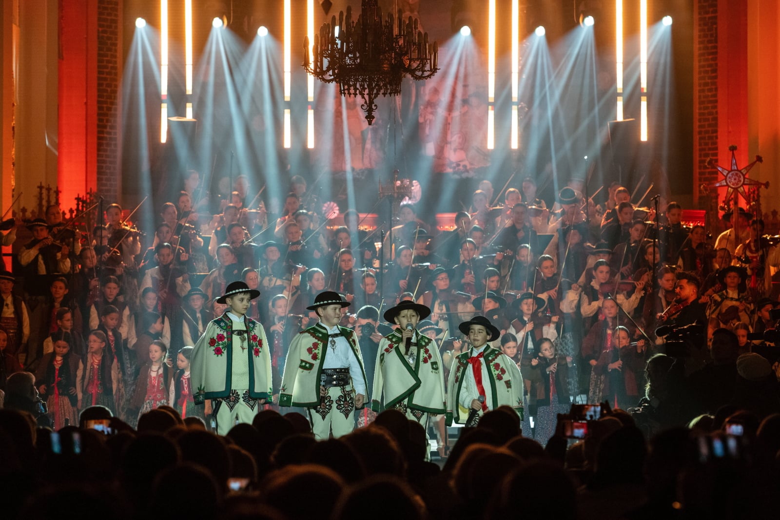 Koncert Małej Armii Janosika w Rykach. Wzięła w nim udział Pierwsza Dama [+GALERIA]