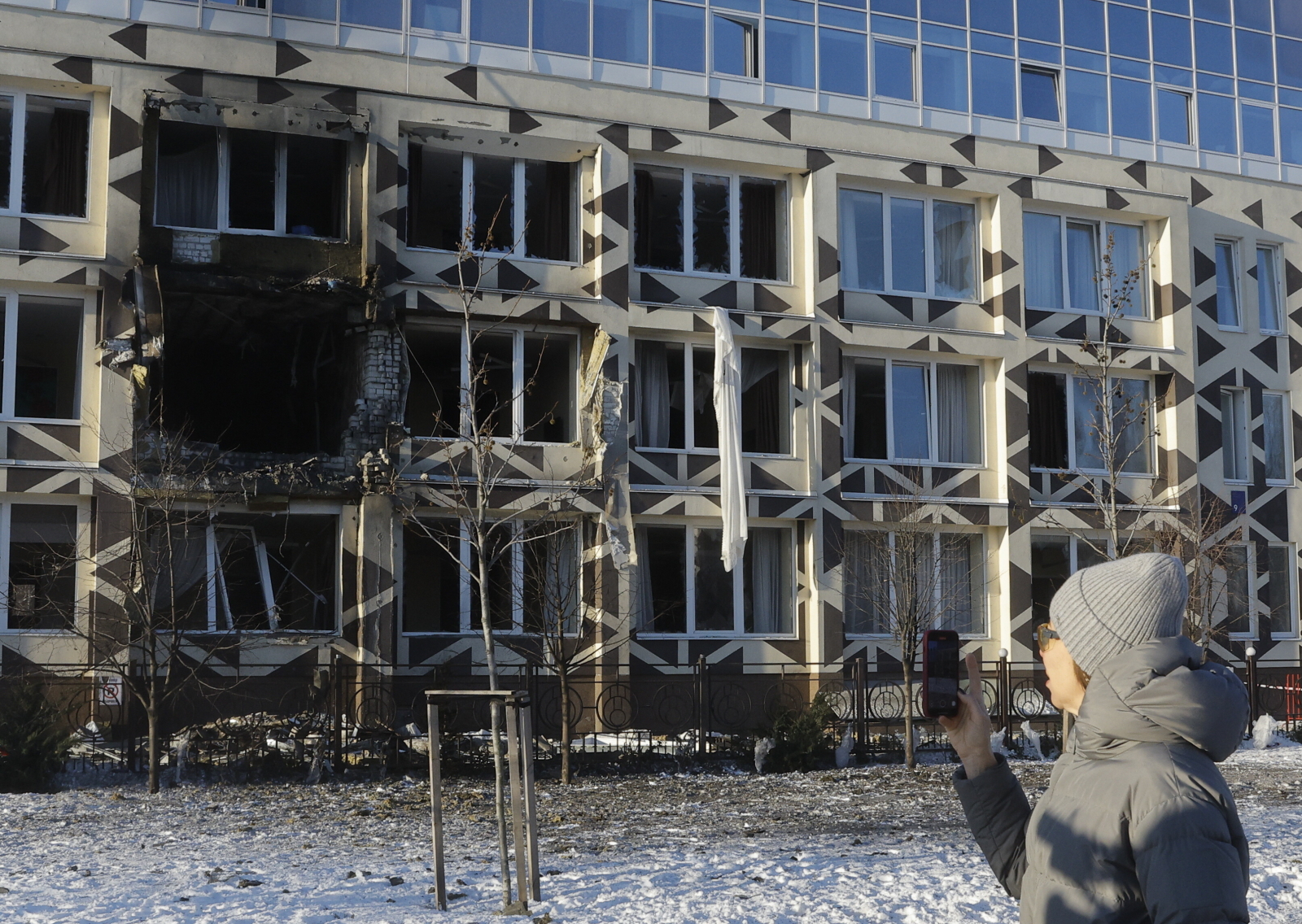 Kard. Krajewski o pomocy Ukrainie: Miłosierdzie zmienia rzeczywistość