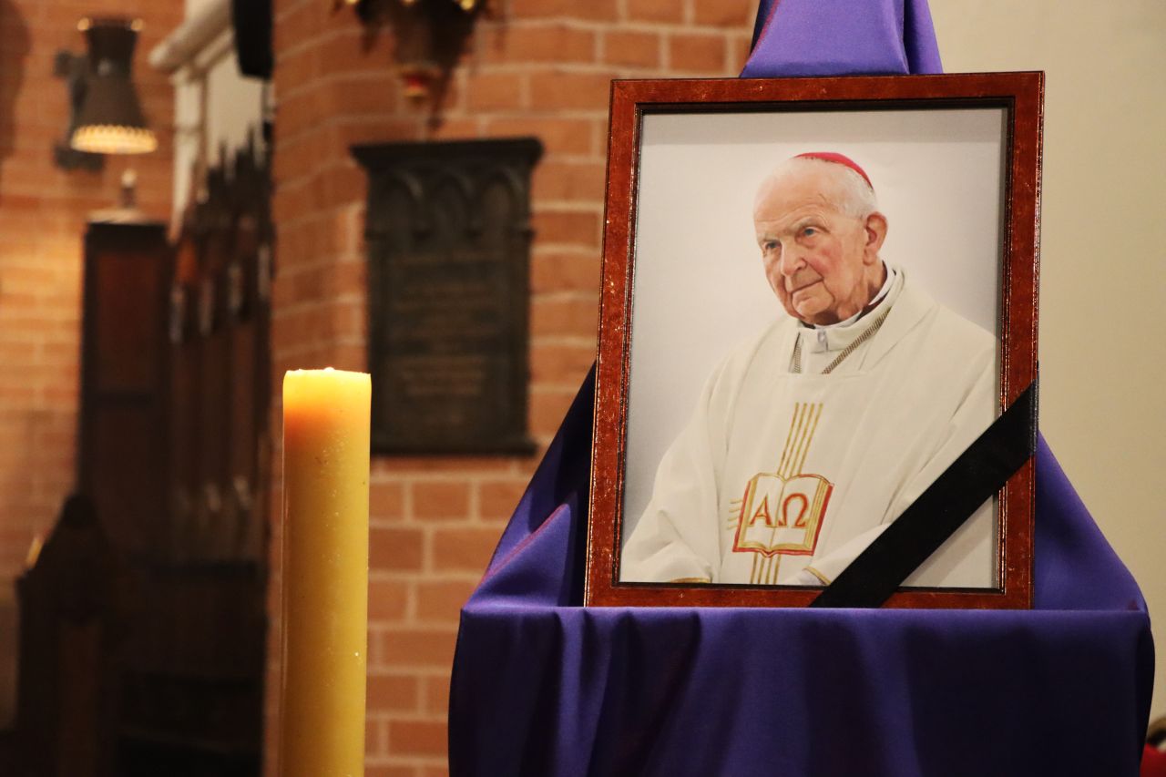 Papież Leon XIV o śp. bp. Wojtkowskim: Wiedział, iż wiara szuka zrozumienia