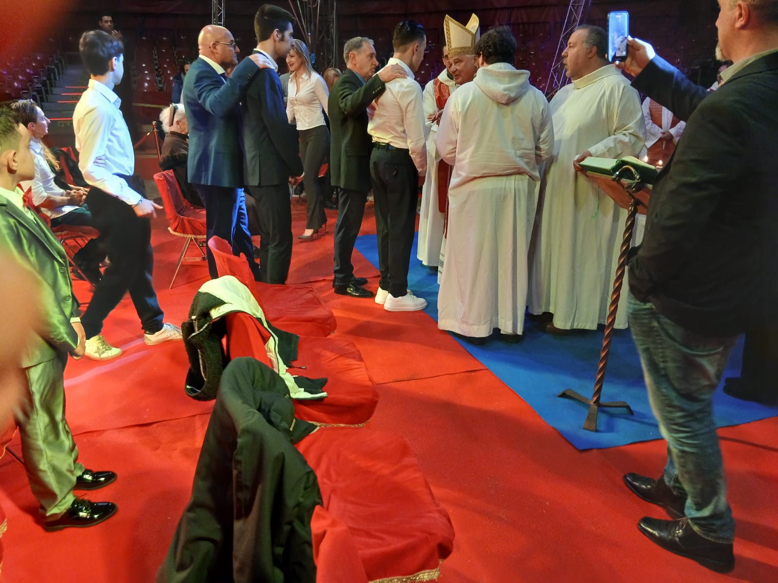 Papieski jałmużnik z wyjątkową posługą wśród cyrkowców