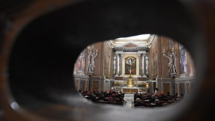 Papieskie rekolekcje: o Bożej pomocy, gdy wali się nam świat