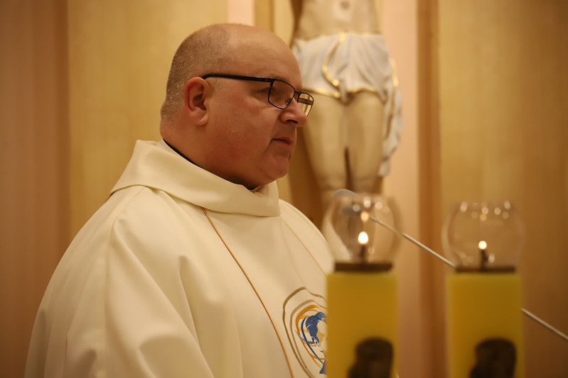 Kard. Grzegorz Ryś w szpitalu specjalistycznym: Jezus pokazuje, iż można być „mocarzem maleńkości”