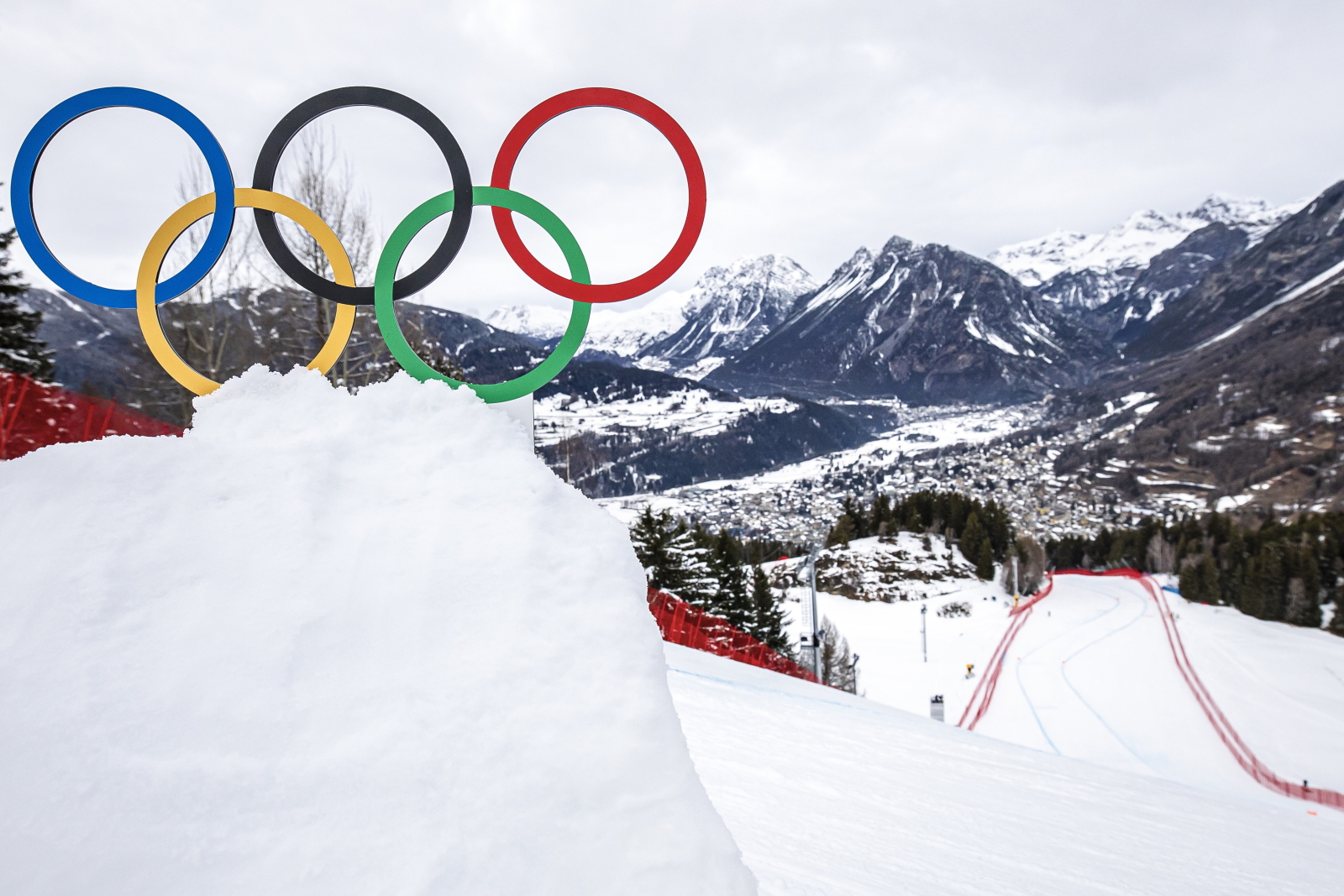 Kapelan włoskich olimpijczyków: poczujmy się wspólnotą choćby przez kilka dni