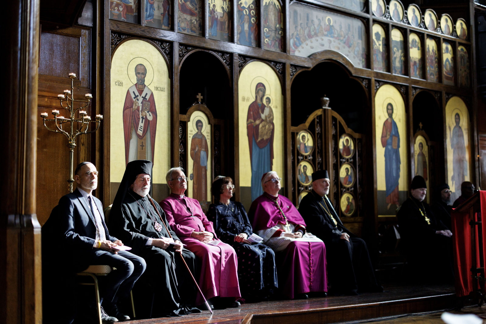 Londyn: międzyreligijna modlitwa w 4. rocznicę pełnoskalowej wojny na Ukrainie [GALERIA]