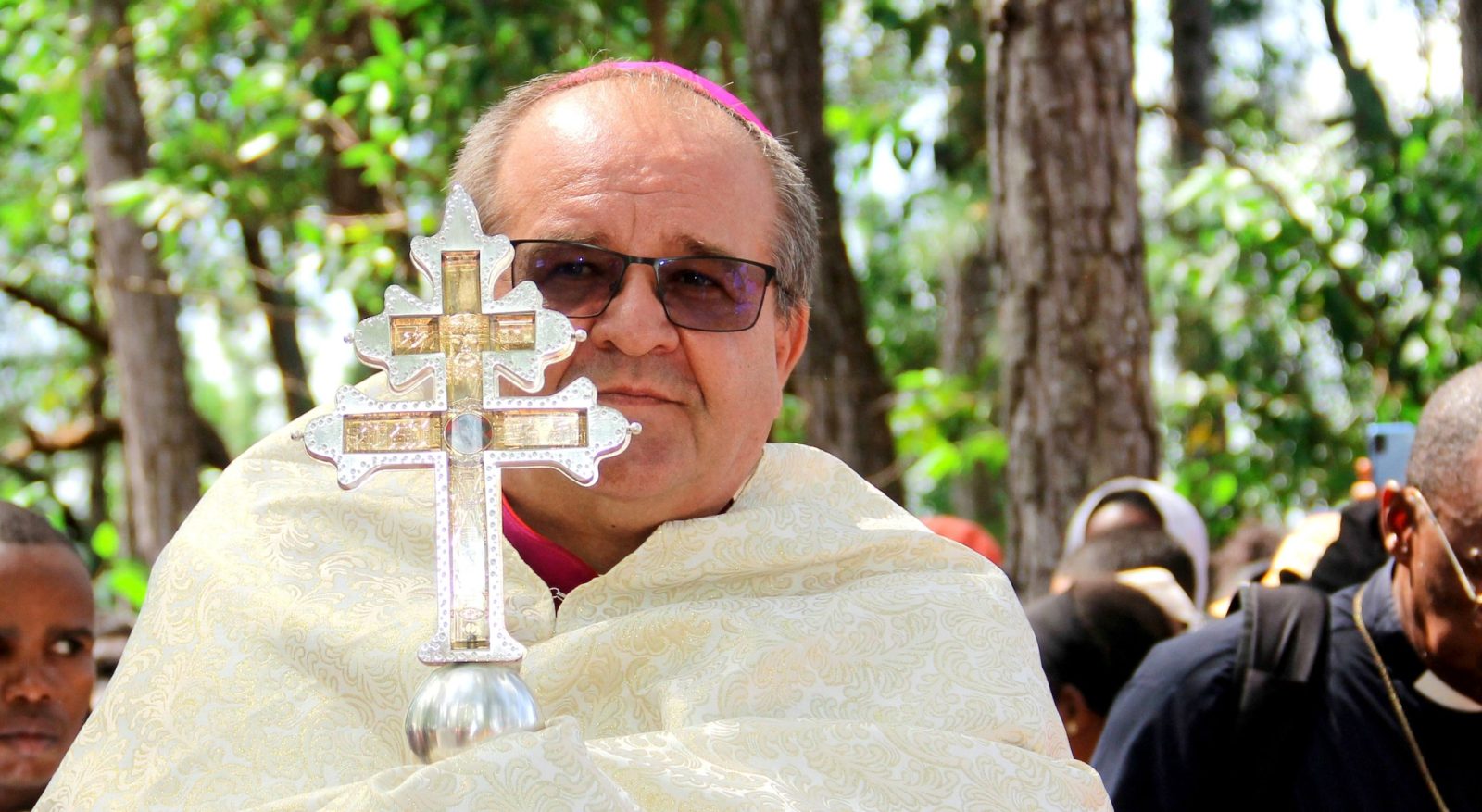 Madagaskar: relikwie drzewa Krzyża Świętego w kraju Malgaszy [+GALERIA]