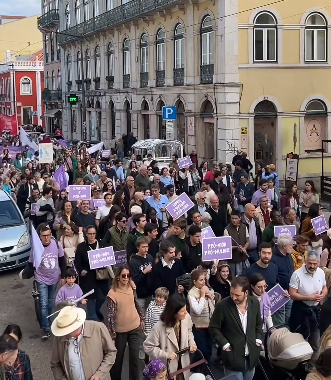 Portugalia: 30 tys. osób protestowało przeciw eutanazji i aborcji
