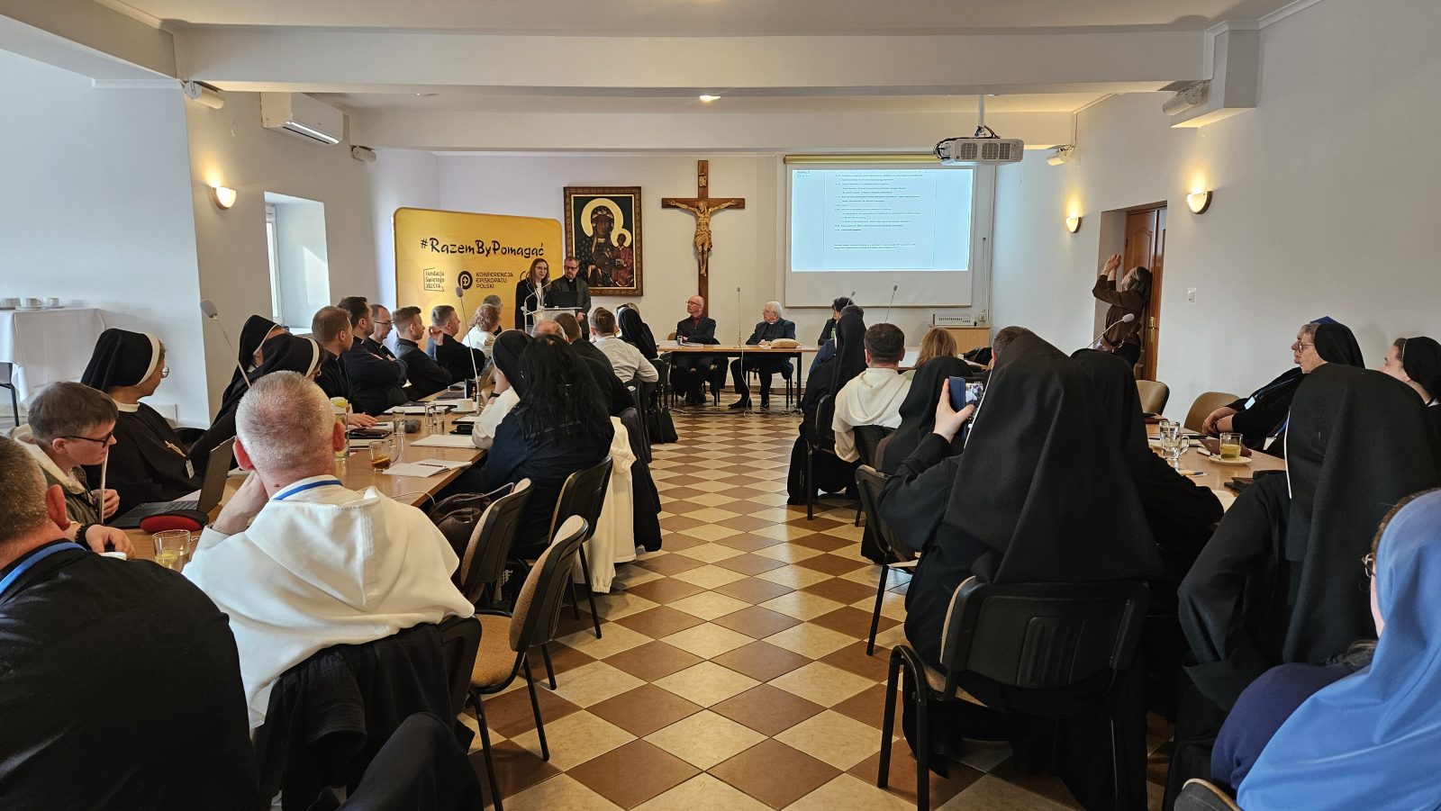 Jasna Góra: szkolenie dla osób zaangażowanych w system ochrony małoletnich w Kościele