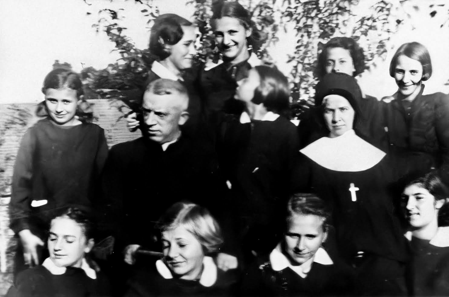 Poświęciły swoje życie za 120 mieszkańców. Błogosławione siostry z Nowogródka