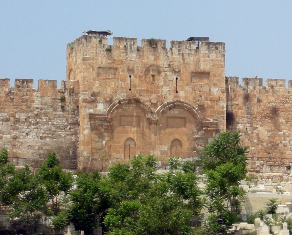 Niedziela Palmowa – Brama Złota. Dlaczego to właśnie przez nią Jezus wjeżdżał do Jerozolimy?