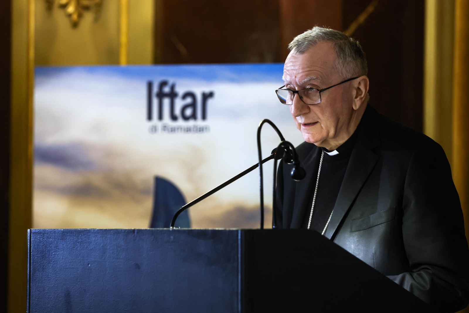 Kard. Pietro Parolin: młodzi potrzebują perspektyw