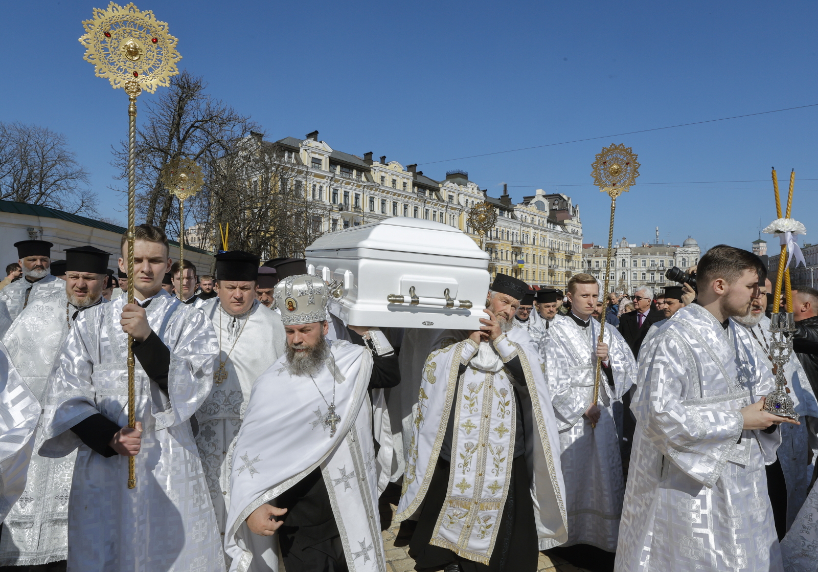 Ukraina: tysiące duchownych i wiernych pożegnało patriarchę Filareta [+GALERIA]