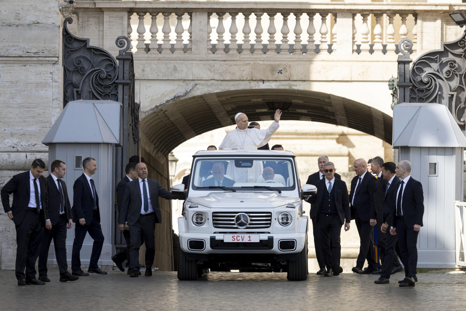 Leon XIV: biskupi, prezbiterzy i diakoni to służba wszystkich członków Ludu Bożego