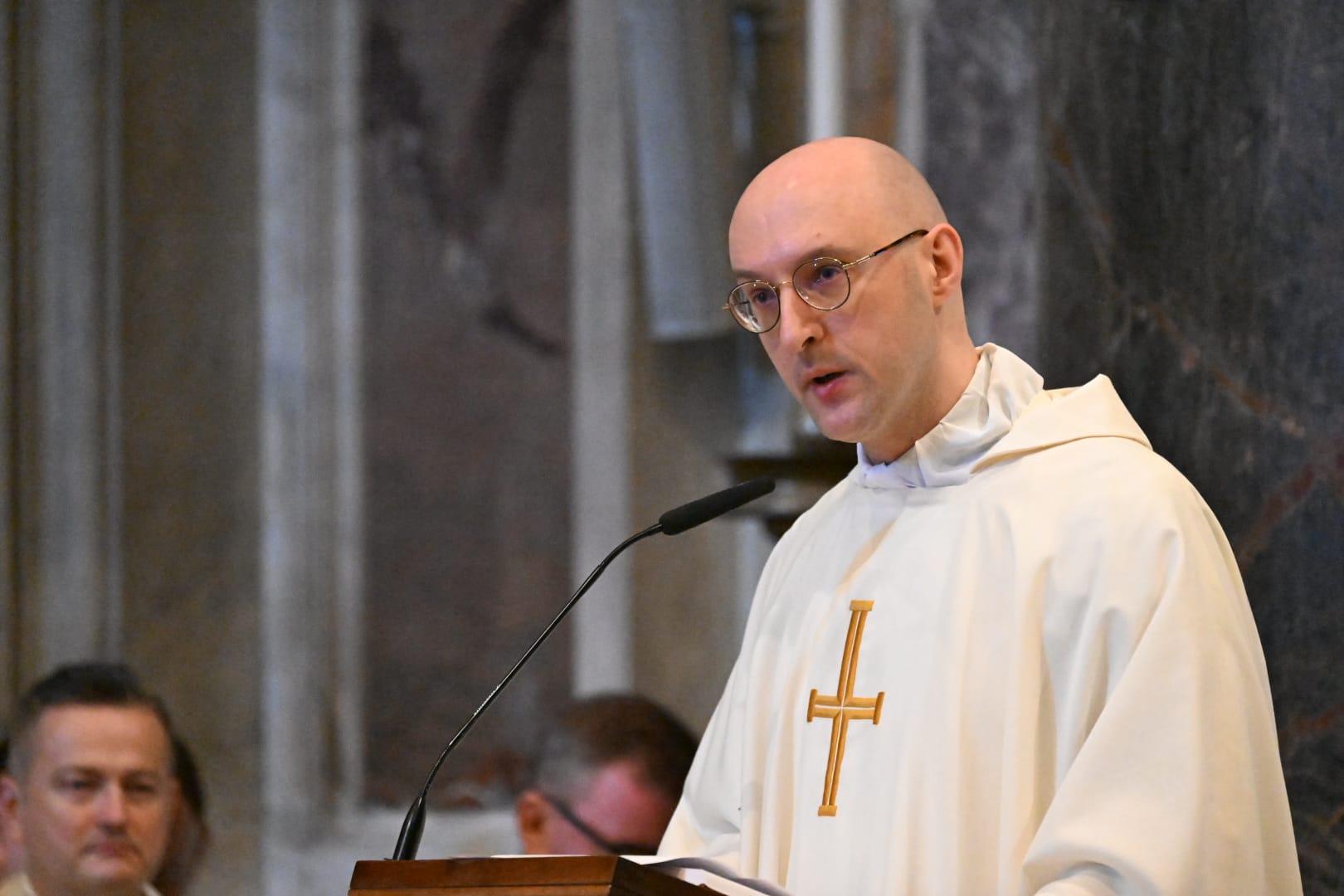 Ks. Trajewski przy grobie Jana Pawła II: chrześcijaństwo to nie szyld, ale styl bycia