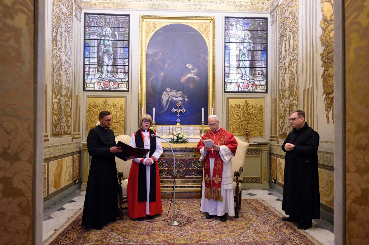 Papież spotkał się z nową anglikańską arcybiskup Canterbury Sarah Mullally