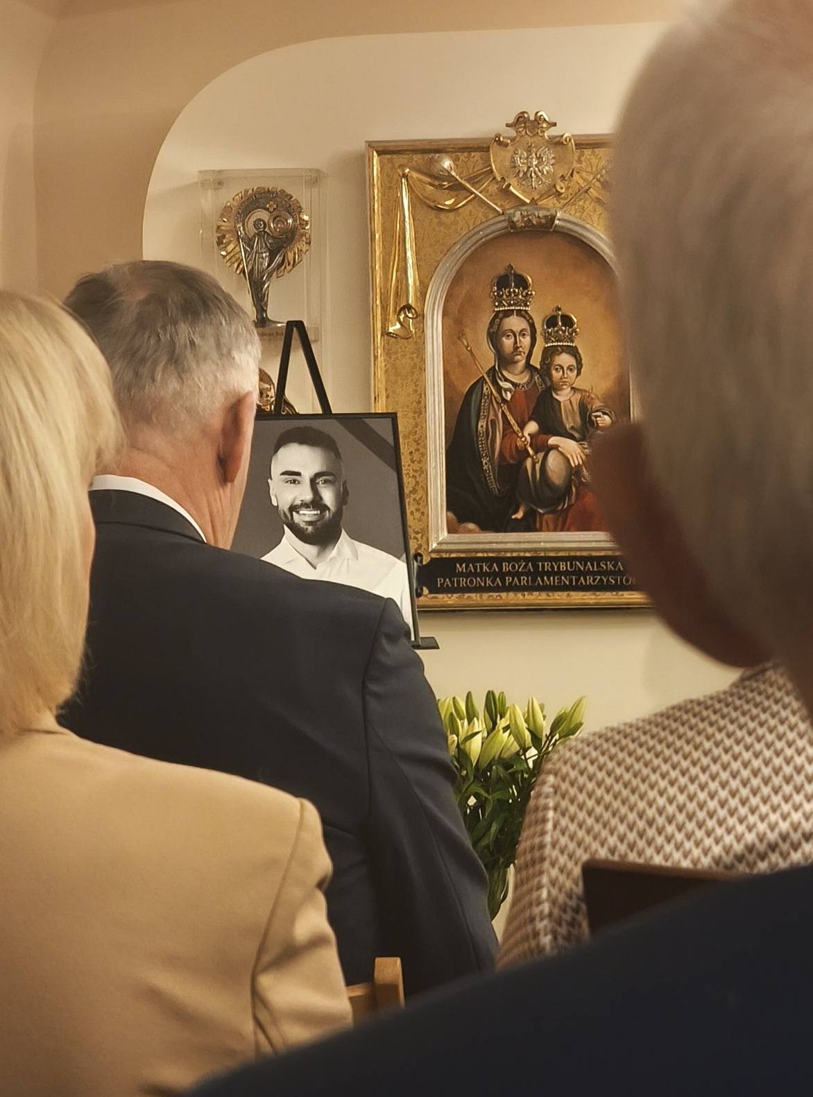 W kaplicy Sejmu RP odprawiona została msza św. w intencji posła Łukasza Litewki