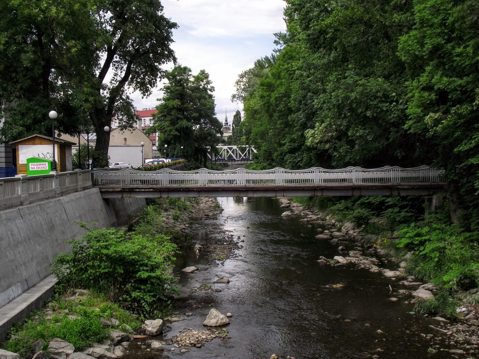 Bielsko-Biała: trwa odbudowa koryta rzeki przechodzącej przez miasto