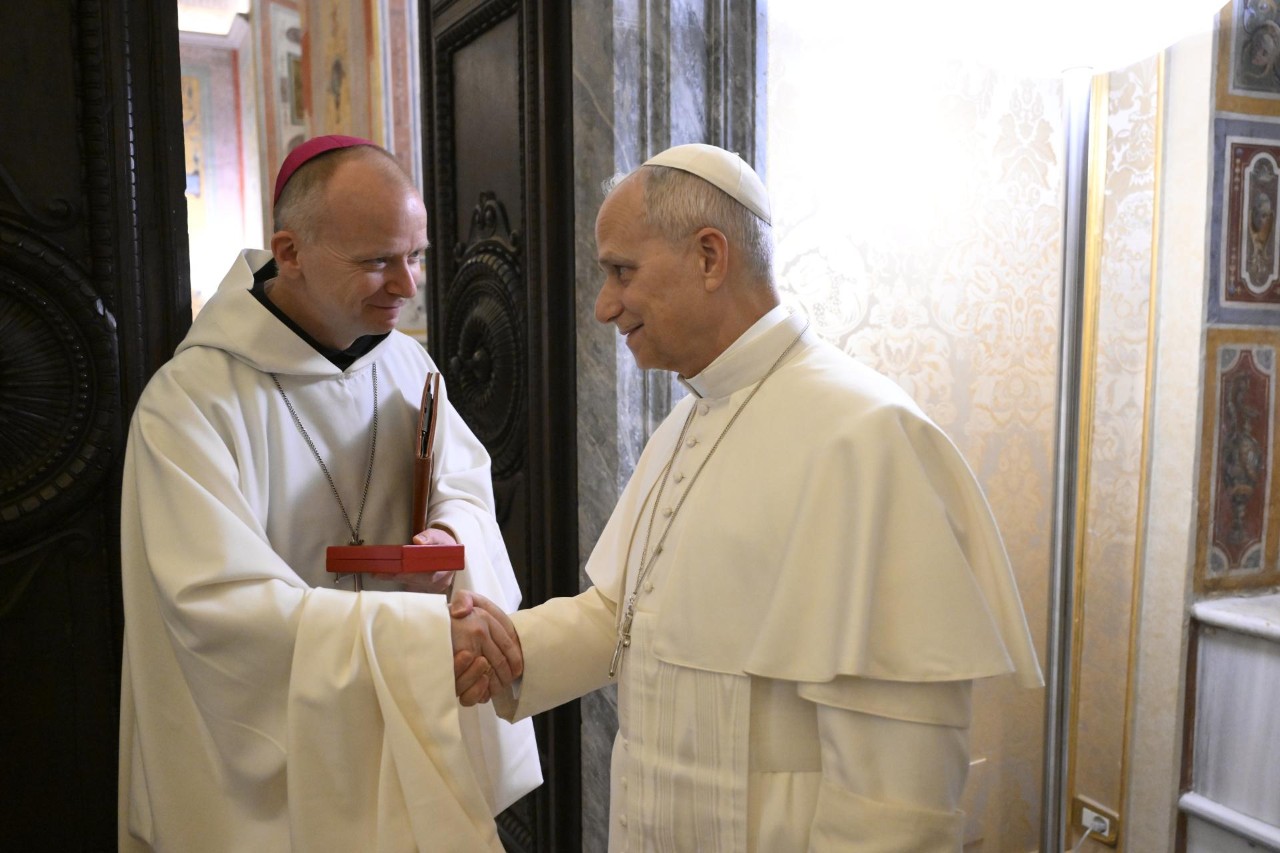 Bp Varden nie tylko dla papieża: mieć odwagę żyć w pełni i bez pośpiechu