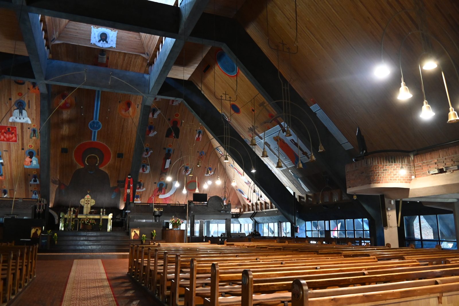 Kościół–UFO w Tychach i niedokończona wizja Jerzego Nowosielskiego [FOTOREPORTAŻ]