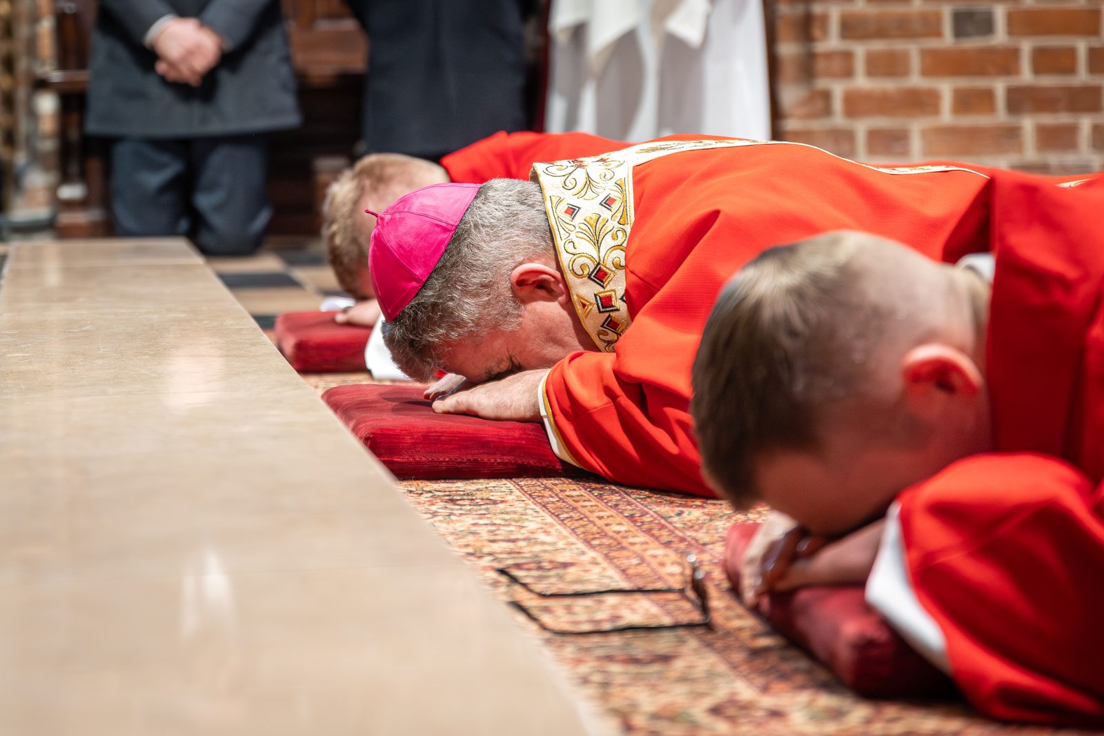 Wielki Piątek w katedrze poznańskiej [GALERIA]