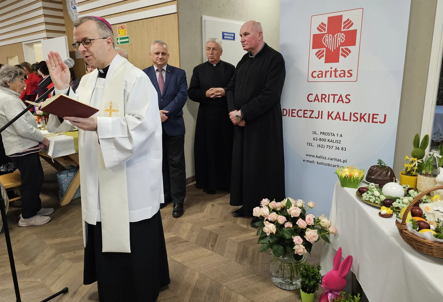 Kalisz: 200 osób na śniadaniu wielkanocnym w Domu Opieki Caritas