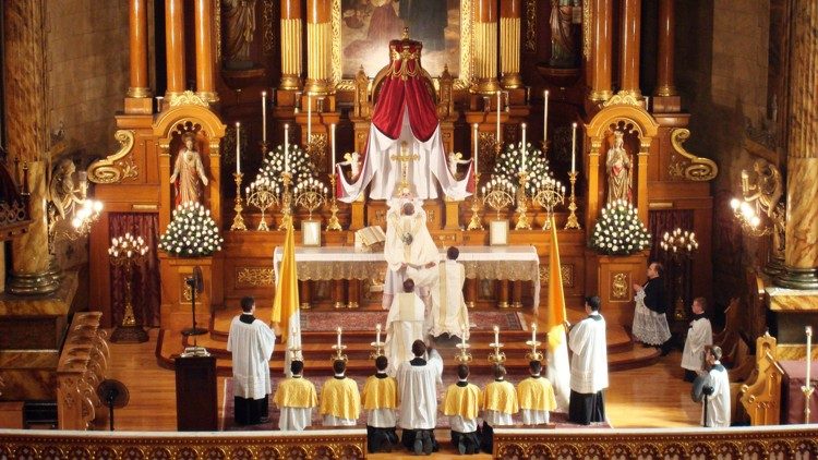 Czy obie formy rytu rzymskiego znajdą się w jednym Mszale?