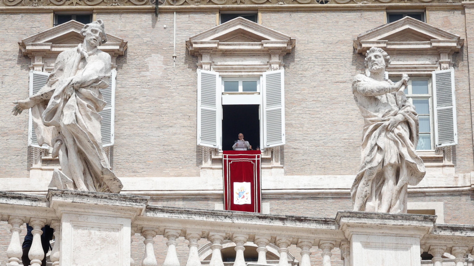 Papież: zasada humanitaryzmu nakłada moralny obowiązek ochrony ludności cywilnej