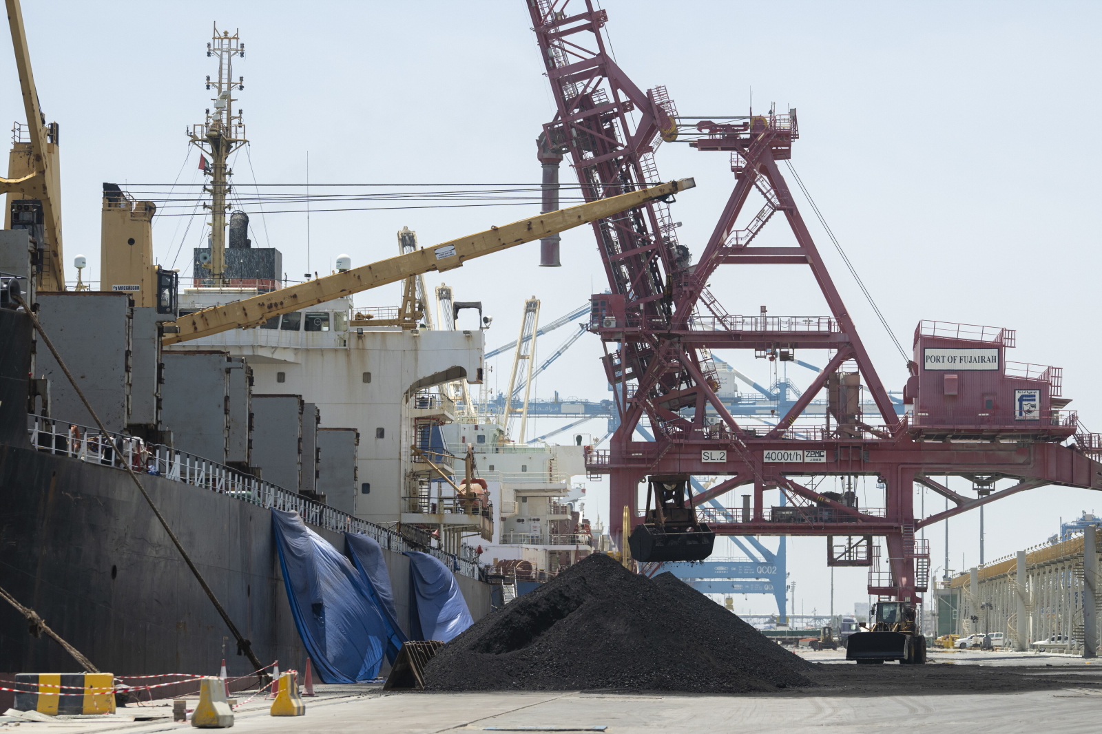 Iran ogłasza otwarcie Ormuzu dla wszystkich statków, USA podtrzymują blokadę irańskich portów