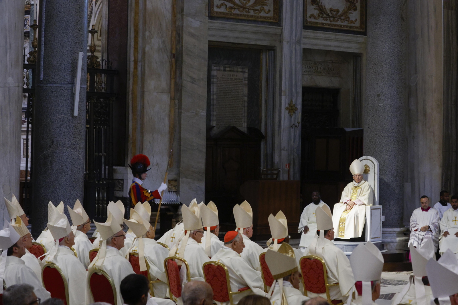 Msza w pierwszą rocznicę śmierci papieża Franciszka w bazylice, gdzie jest pochowany [+GALERIA]