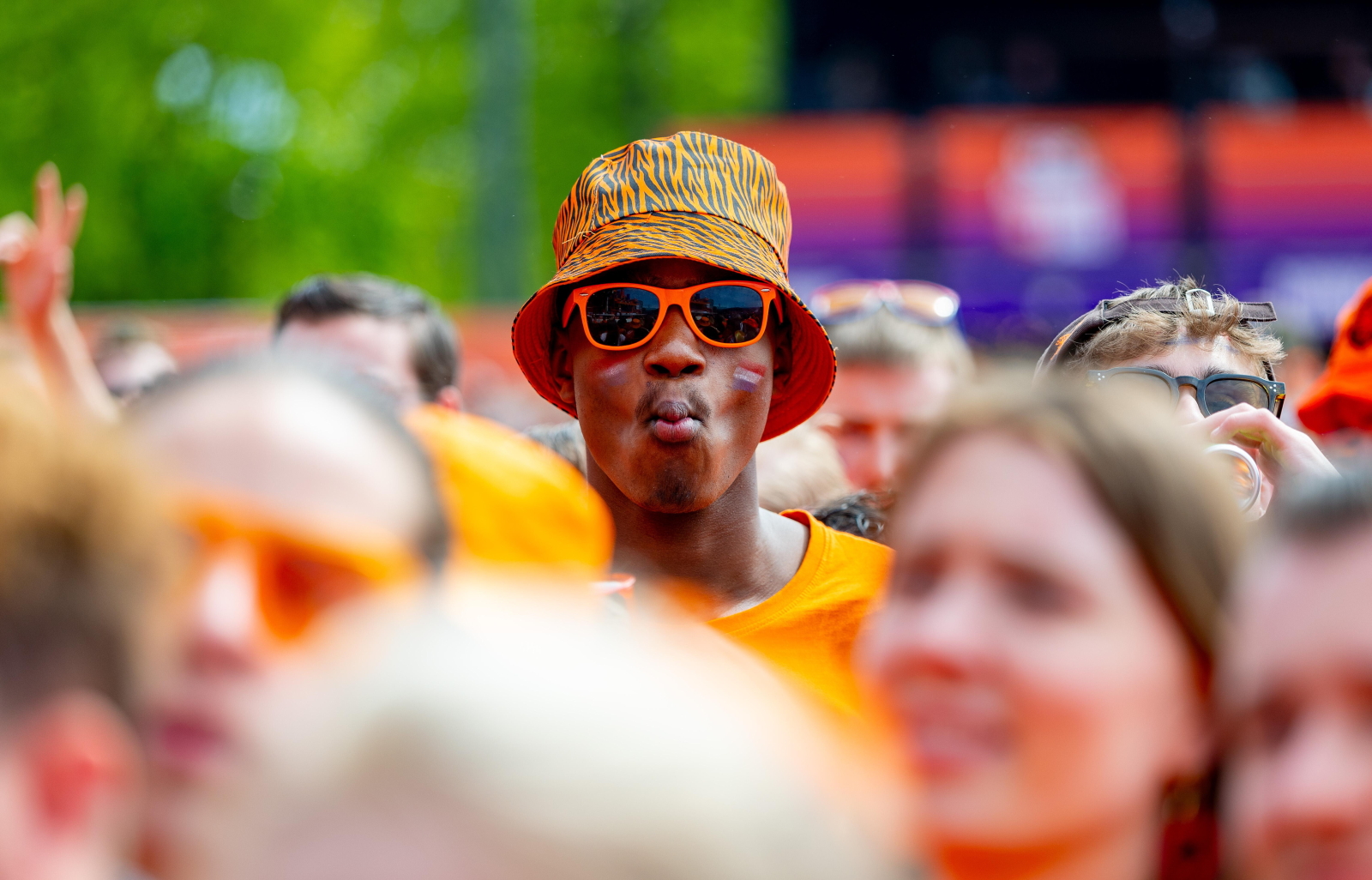 Holandia świętowała Dzień Króla – kraj wypełnił pomarańczowy festyn [+GALERIA]