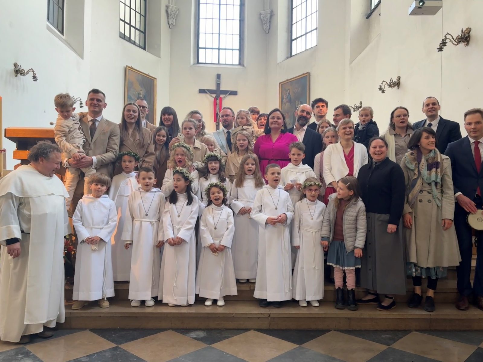 Jak pokochać Eucharystię? Baranki pokazują inną drogę przygotowania do Pierwszej Komunii Świętej [ROZMOWA]