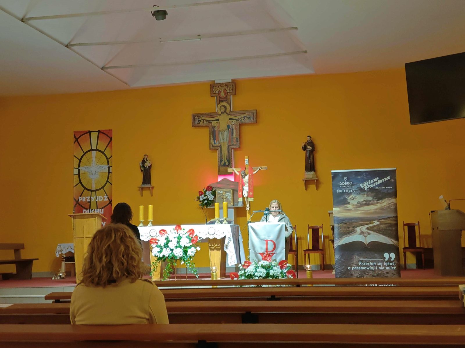 Przez cały tydzień czytają Biblię. W Zielonej Górze trwa akcja Biblia 24/7 [RELACJA]