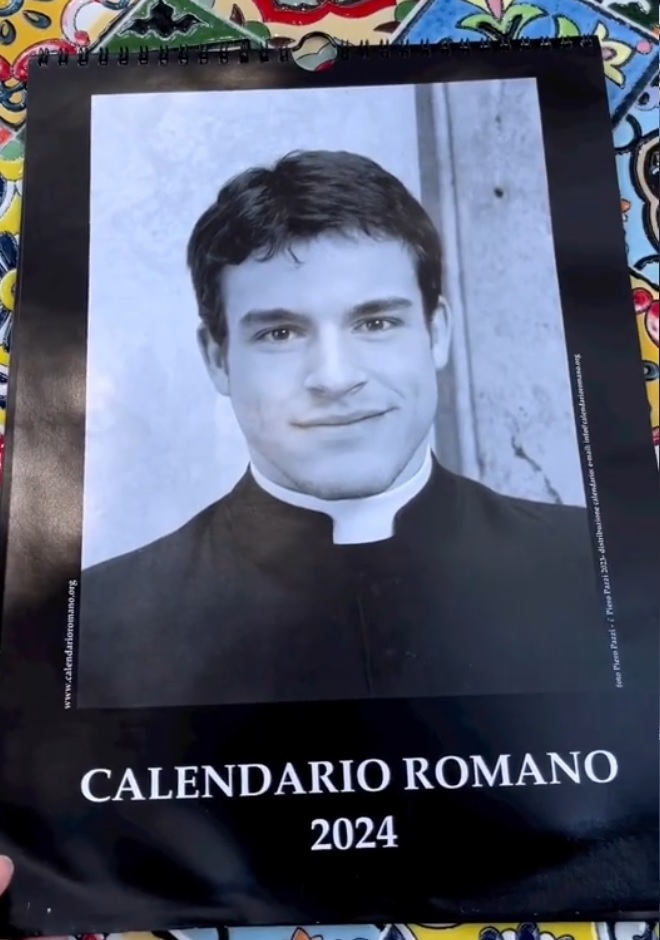 Włochy: słynny „ksiądz” z okładki „Calendario Romano” nigdy nie przyjął święceń