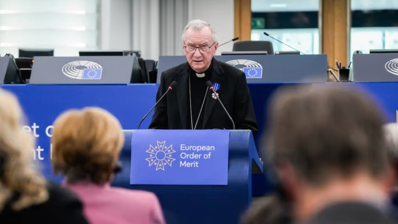 Kard. Parolin: UE musi być „twórczym wysiłkiem” na rzecz pokoju