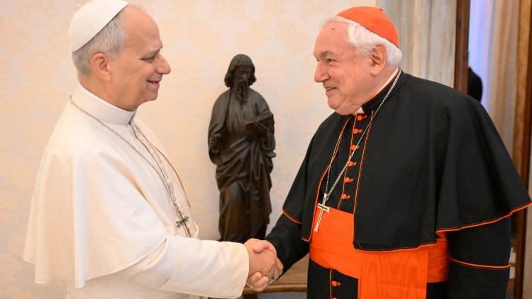 Leon XIV przybywa do Francji, aby „przekazać nam plan działania”