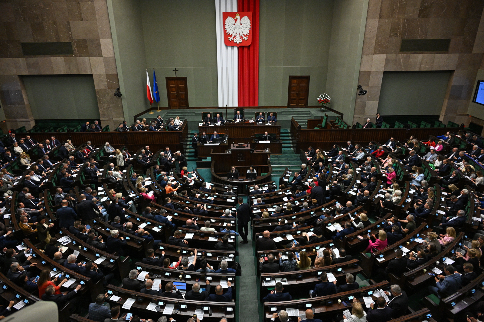 Sejm uchwalił ustawę o statusie osoby najbliższej w związku i umowie o wspólnym pożyciu