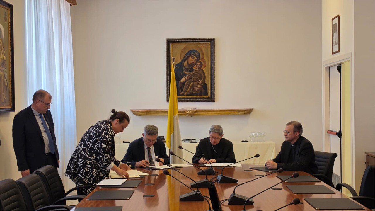 Współpraca między Dykasterią ds. Komunikacji a Urbanianą