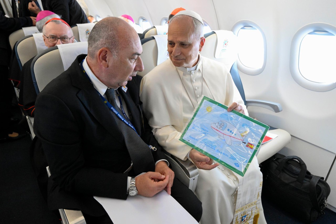 Wzruszający prezent dla Papieża od dzieci ze szpitala Bambino Gesù